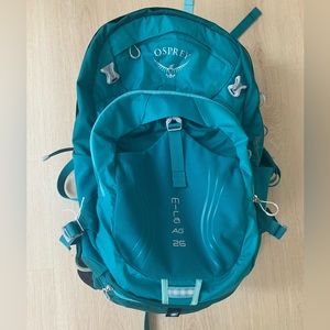 Osprey Mira AG 26 Women’s Day Hiking Pack